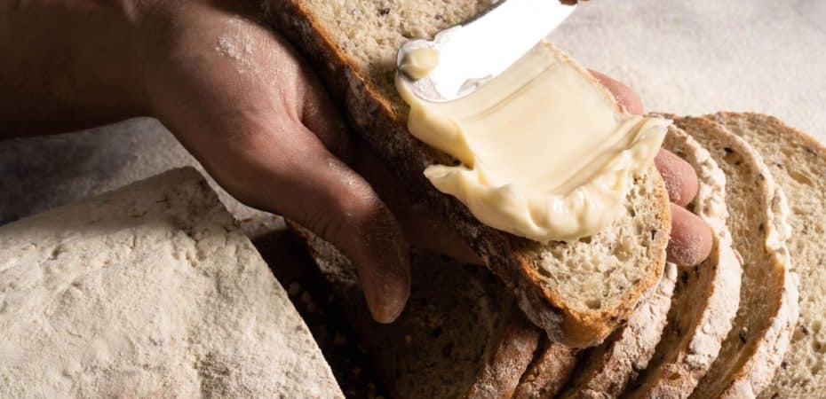 Mantequilla o margarina: ¿cuál es más saludable?