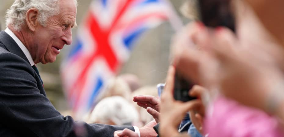 Rey Carlos III cumple su primer año con la corona británica empañado por el cáncer