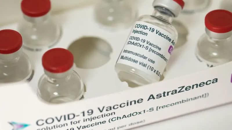 ¿Por qué AstraZeneca retira del mercado su vacuna contra el covid?