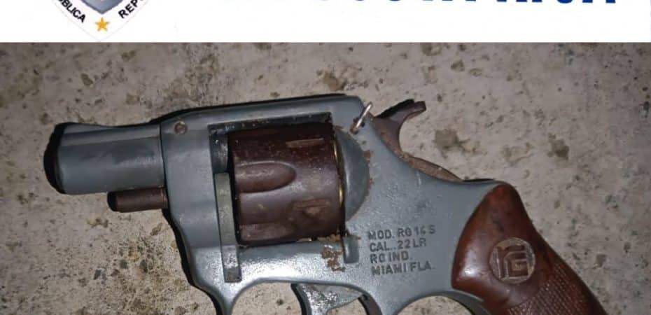 Joven manipula arma que se encontró en la calle y dispara en el brazo a su hermana de 11 años en Paquera