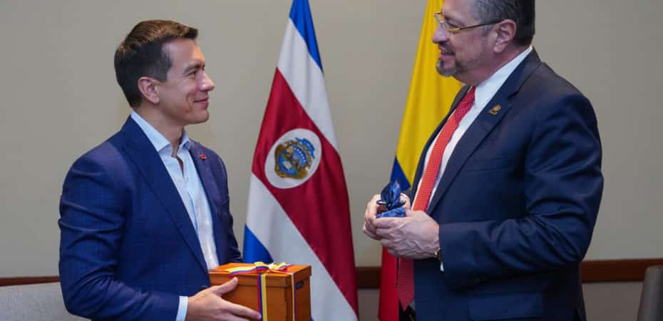 Costa Rica y Ecuador afinan posiciones para poner a regir su TLC recién aprobado