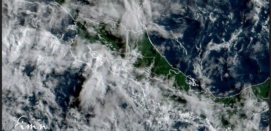 Jueves lluvioso: onda tropical y Giro Monzónico en Costa Rica podrían generar fuertes aguaceros y vientos esta tarde
